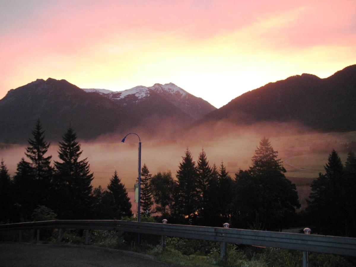 Baeckeralm - B&B 16 + Mittenwald Buitenkant foto