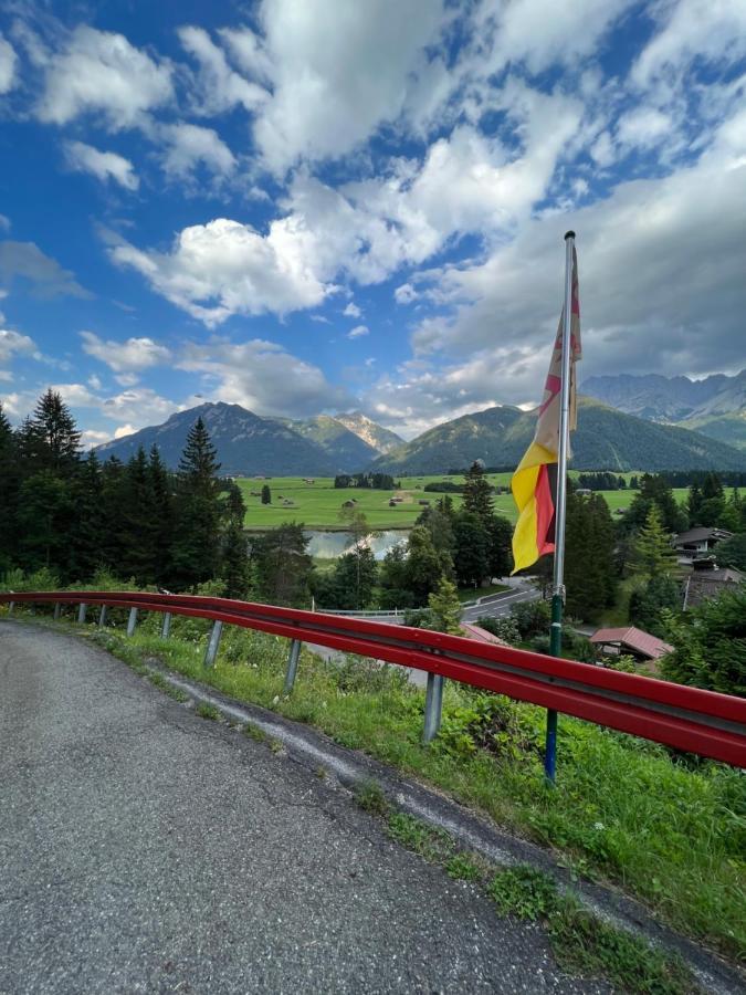 Baeckeralm - B&B 16 + Mittenwald Buitenkant foto