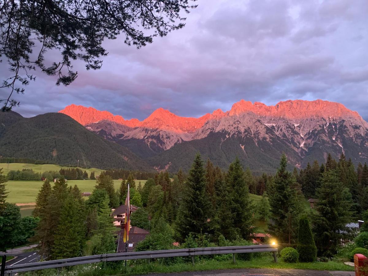 Baeckeralm - B&B 16 + Mittenwald Buitenkant foto